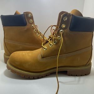 BNWT Timberland Mens TB010061 size 9